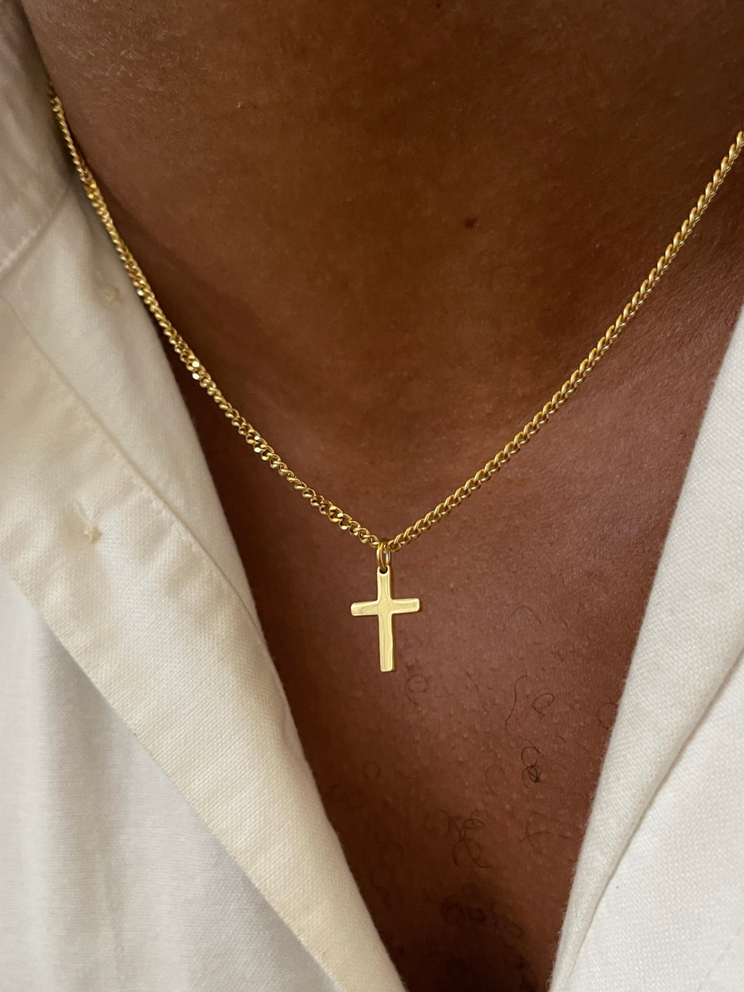 Seralyn™ Cross Necklace | Gold