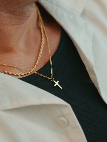 Seralyn™ Cross Necklace | Gold